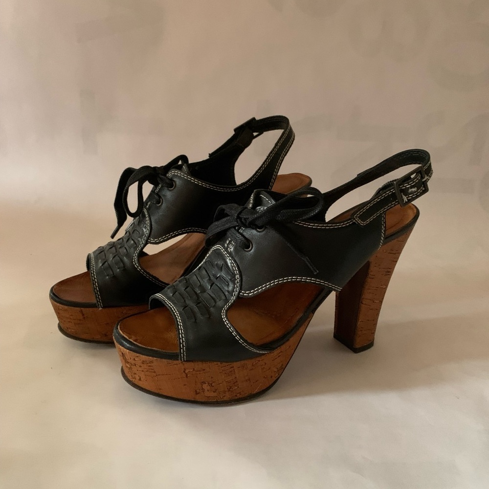 CHIE MIHARA sz10 platform sandal